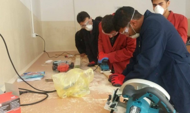 Мигранти у Прешеву обучавају се за столаре