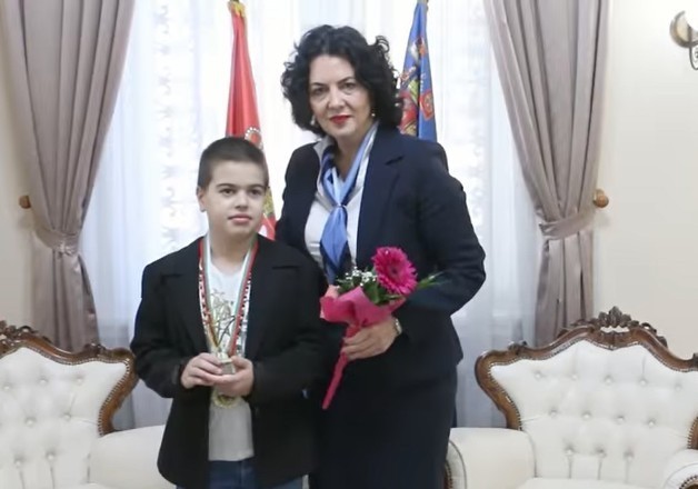 Десетогодишњи Михајло из Ниша освојио треће место на музичком такмичењу у Варни