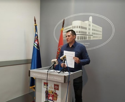 Опозициони одборник Миодраг Станковић предлаже хитне мере због све већег повећања цена и сиромаштва грађана