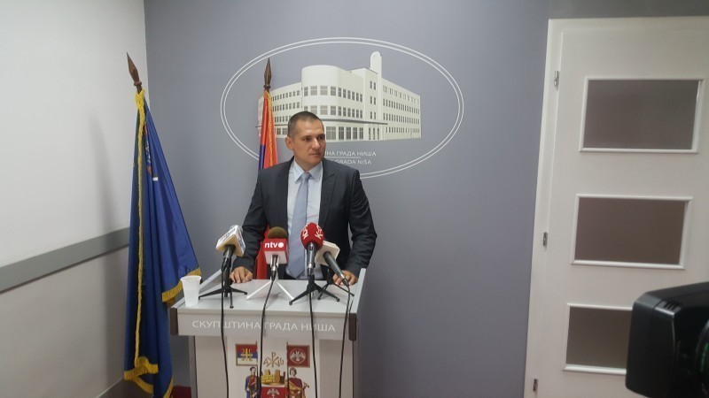 ДС Ниш: Опозиција бојкотовала данашњу седницу СГ Ниша, јер власт игнорише захтеве грађана