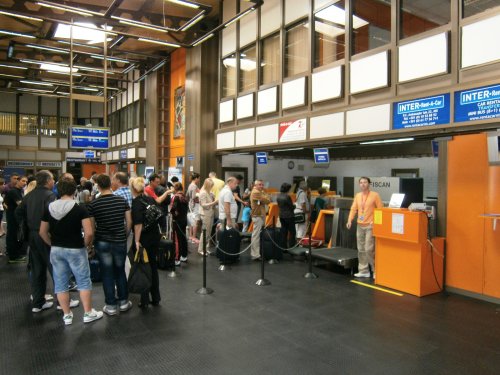Niški aerodrom terminal, Foto: Vikipedija