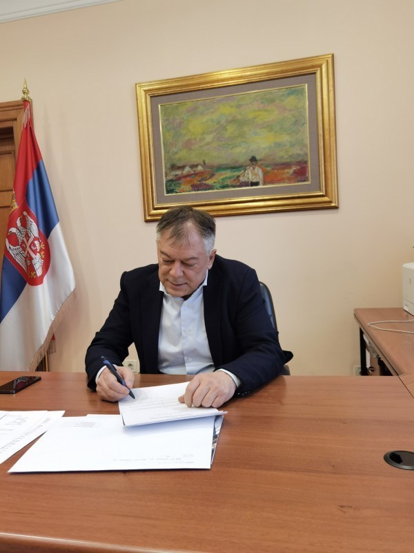Још 15 милона удружењима из недовољно развијених општина у организацији Кабинета министра Тончева