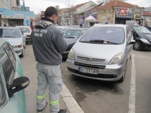 Паук у Нишу не односи возила због штрајка полиције