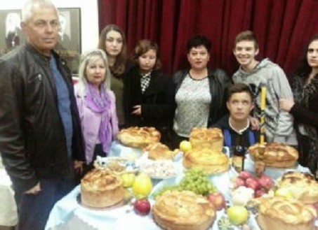 Ученици прокупачке Пољопривредне школе показали пекарске вештине на "Пекарским данима" у Алексинцу