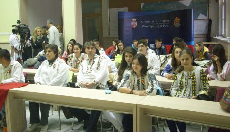 Učenici i profesori iz Rusije, Rumunije i Makedonije u Pirotu