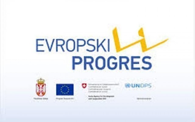 Менаџер програма Европски Прогрес посетио Блаце, предузеће "Ivko knits" добило вредну опрему