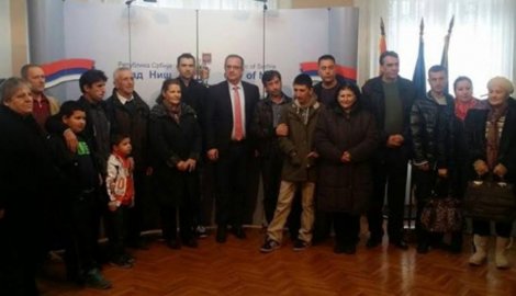 Девет породица са Косова добило куће у селима покрај Ниша