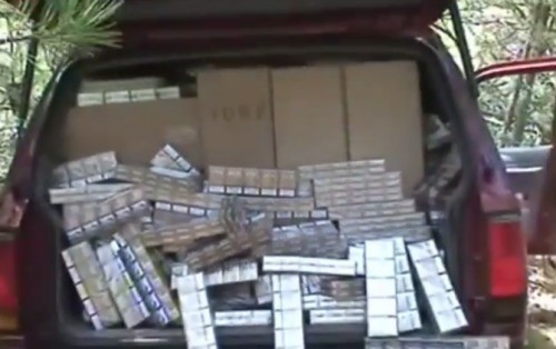 Prevozili 1500 paklica cigareta bez akciznih markica