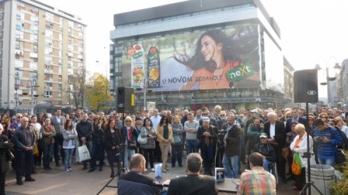 Promocija knjige na Trgu u Nišu, Foto: Bane Radulović