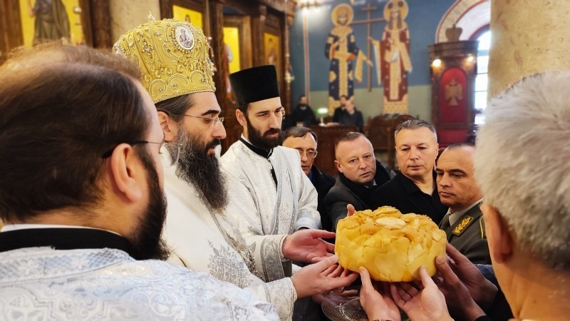 Обележен Аранђеловдан, слава малог Саборног храма у Нишу - овогодишњи слављеник пекара "Бранковић"