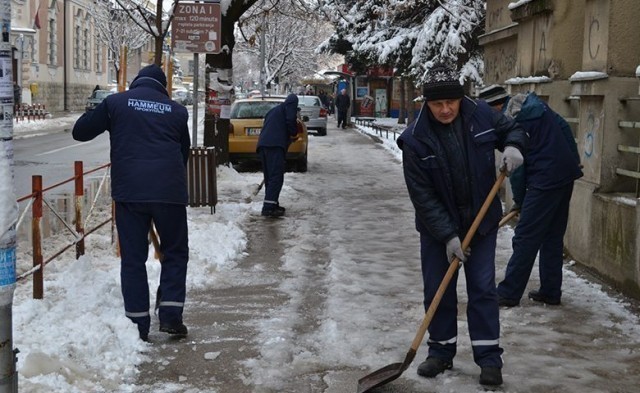 Лед на улицама и пуне руке посла за надлежене у Прокупљу
