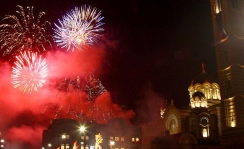 Doček pravoslavne Nove godine: Brega na trgu u Nišu do zore