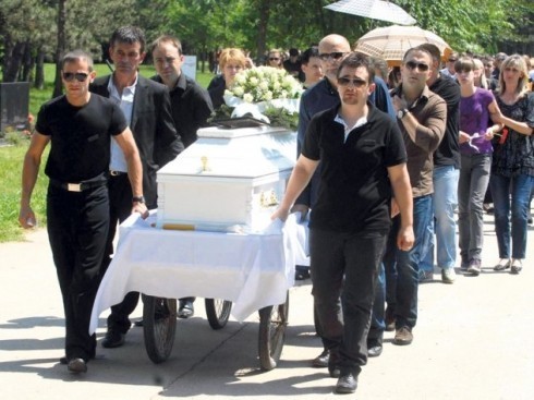 Na sahrani Darka Radovanovića plakali i popovi