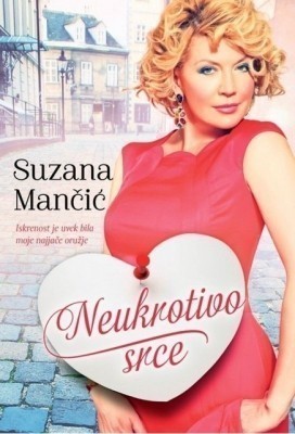 Сузана Манчић потписује књигу у Нишу