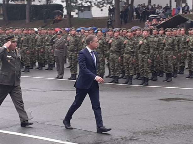 Стефановић на полагању заклетве војника касарни "Војвода Петар Бојовић“ у Лесковцу