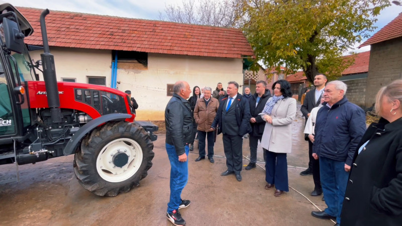 Домаћинство Перице Илића из Чамурлије уз помоћ субвенција Града купило је трактор