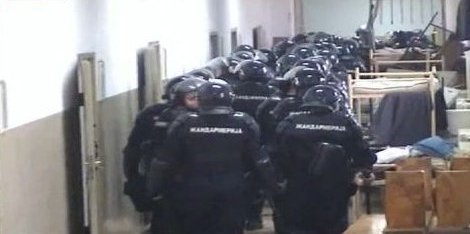 Pogledajte snimak upada Žandarmerije u niški zatvor i gušenje pobune