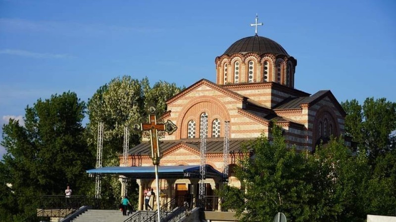 Од данас започиње богослужење у храму Светог Василија Острошког
