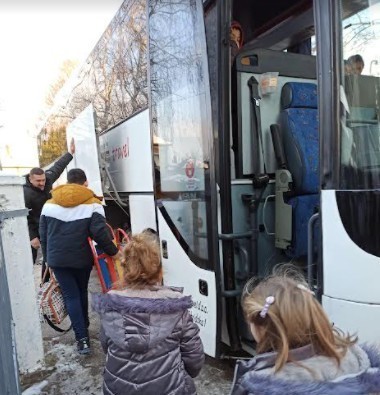 GO Medijana organizovala putovanje na Zlatibor dece i njihovih staratelja