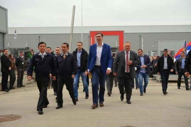 Vučić u Leskovcu obećao 50 miliona dinara za uređenje grada
